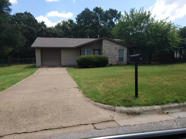 417 Ridge Rd, Grapevine, TX 76051