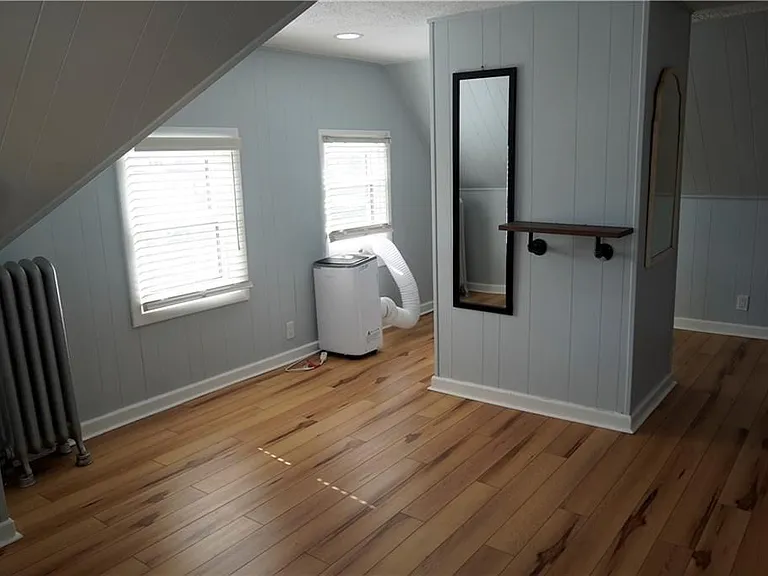 1358 Narragansett Blvd — Photo 35