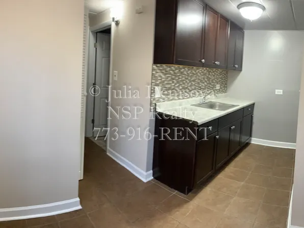 9620 Ivanhoe Ave, Schiller Park, IL