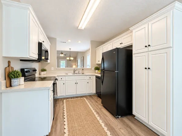 551 Deerchase Ct, Statesboro, GA 30458