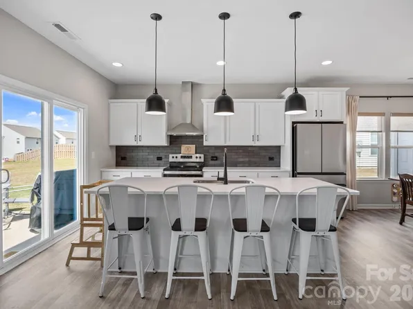 122 Slalom St, Statesville, NC 28677