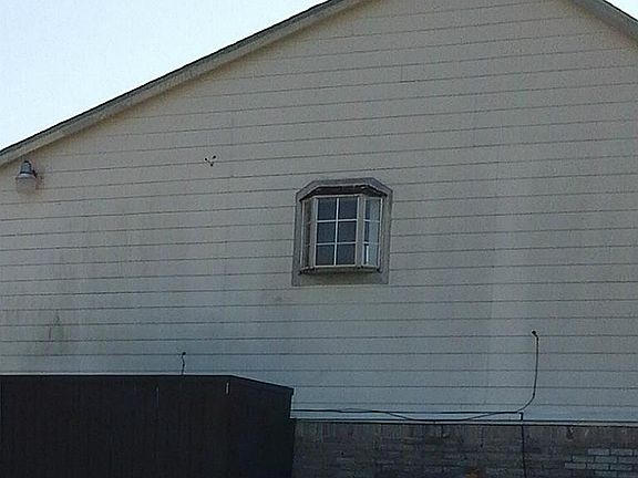 3rd image of 11867 Algonquin Dr