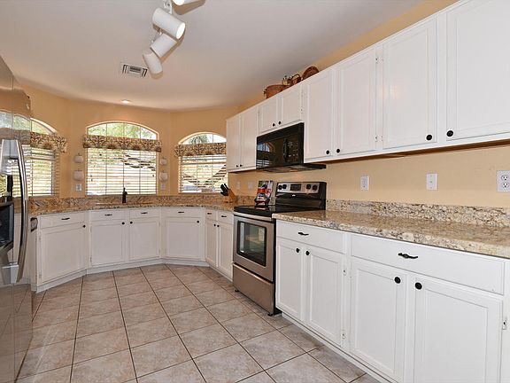 2nd image of 2225 E Williams Dr