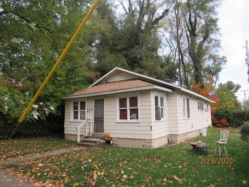 1st image of 217 Cross St
