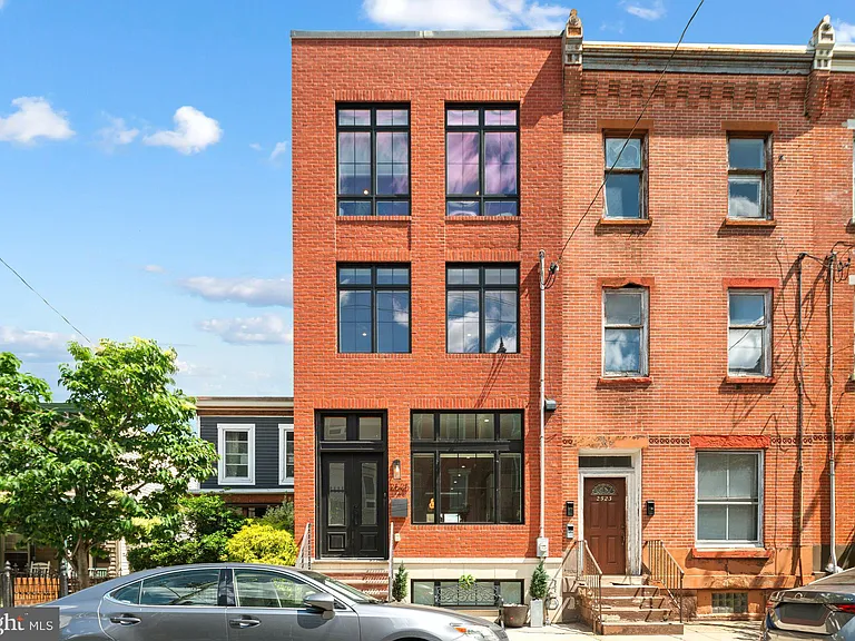 2525 Brown St — Photo 29