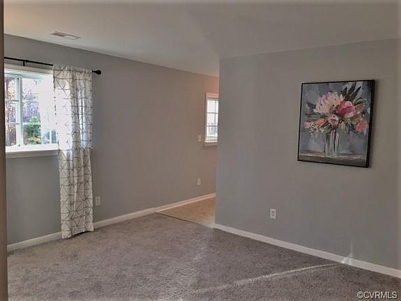 4th image of 6028 Laveta Dr