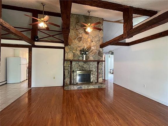 2nd image of 554 Centreville Pike