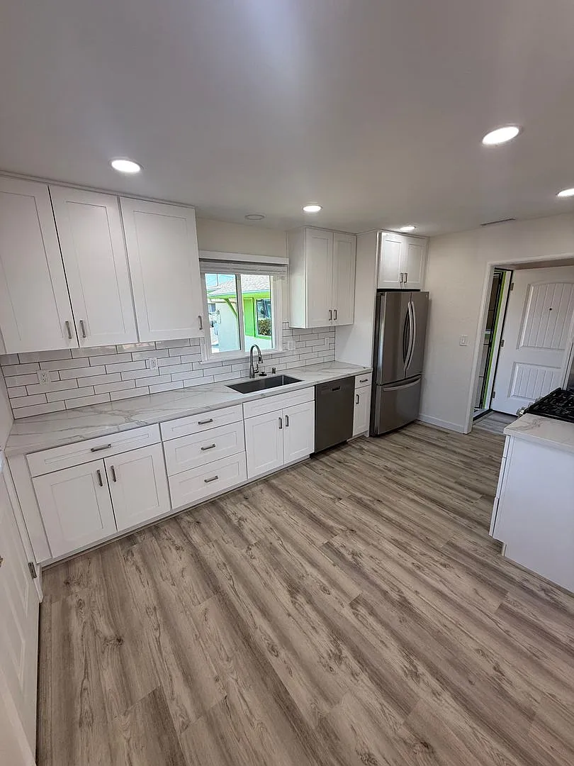4 Bedroom Home In Central San Diego! — Photo 1