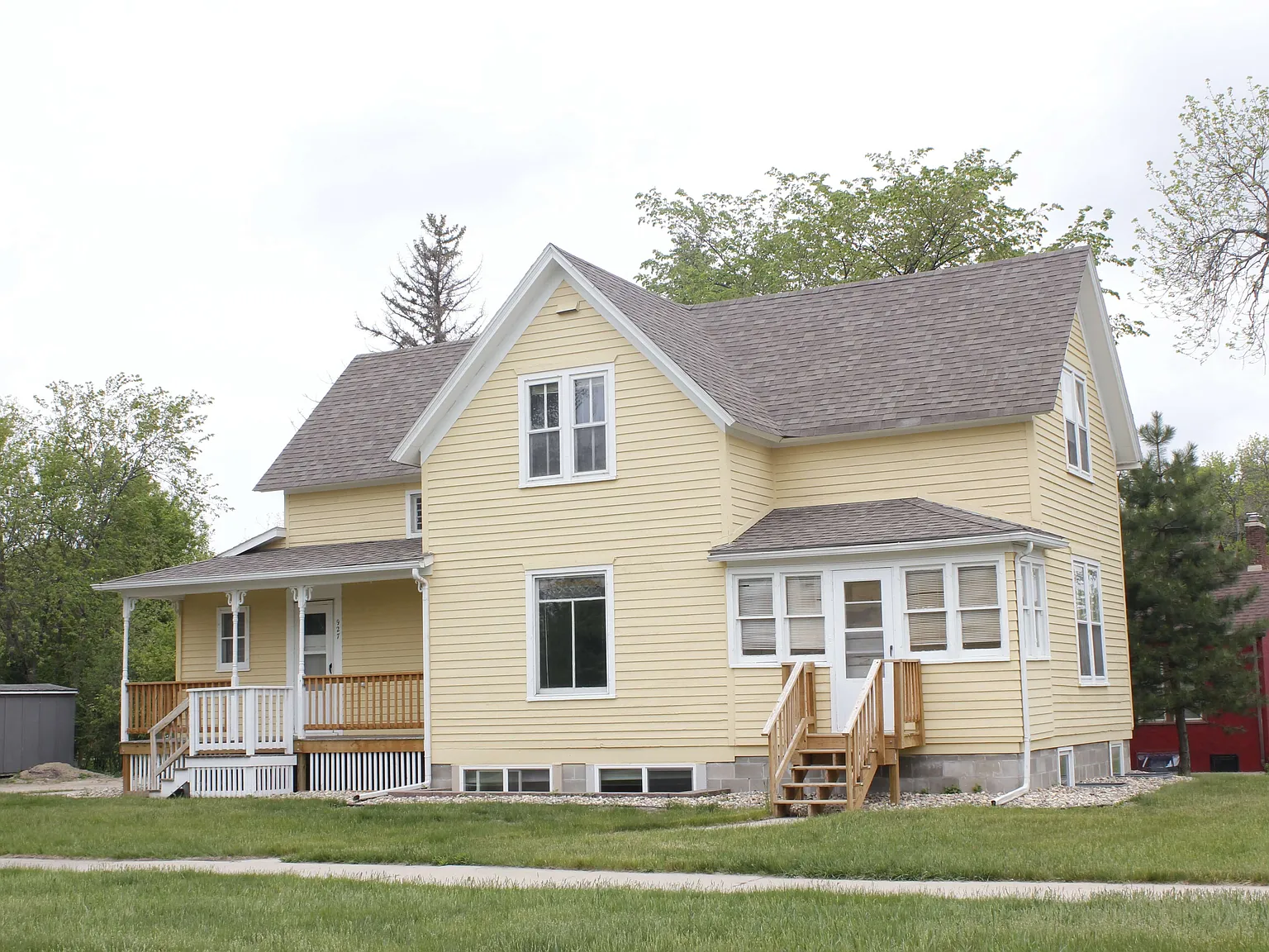 4 bed, 1152 sqft, $1,400 — Photo 1