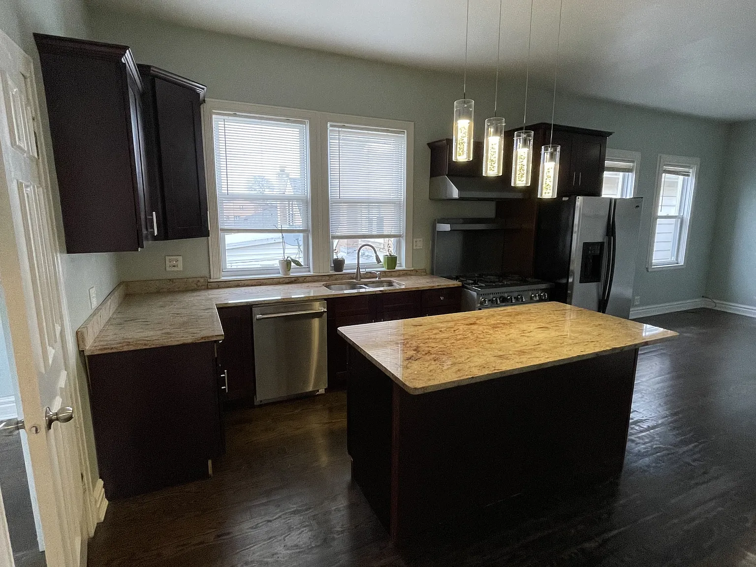 5020 North McVicker Avenue - 2R — Photo 3