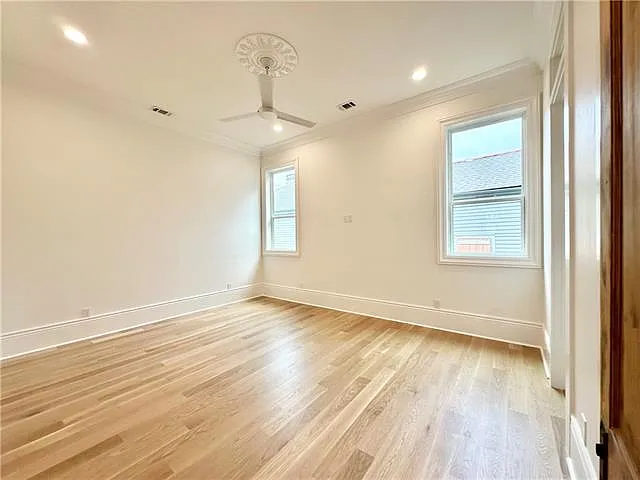 1506 Calhoun St — Photo 15
