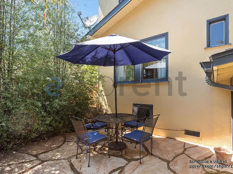 1336 Parker St — Photo 23