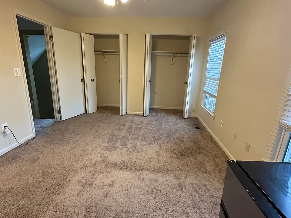 Laurel Oak Ct