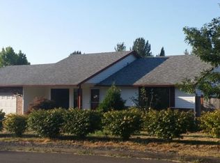 11421 SE Brookside Dr, Portland, OR 97266