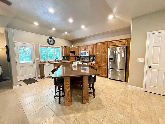 5th image of 968 Emerald Pines Dr