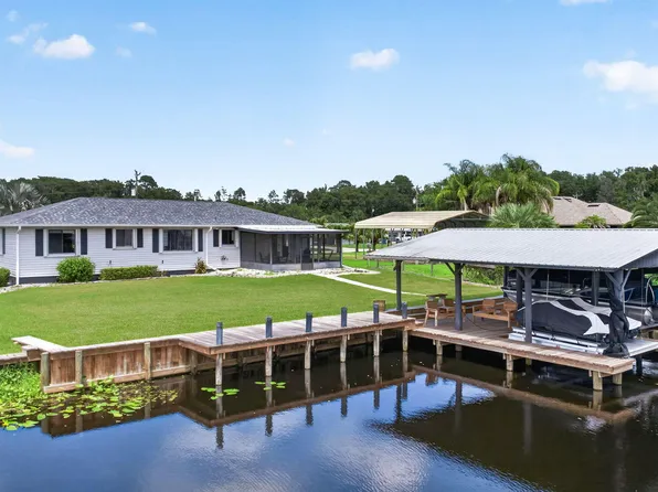 1613 Juno Trl, Astor, FL 32102