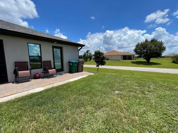 2116 NE 8th Pl Studio R, Cape Coral, FL 33909