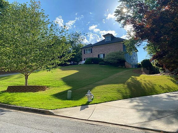 2nd image of 5864 Saint Miles Dr