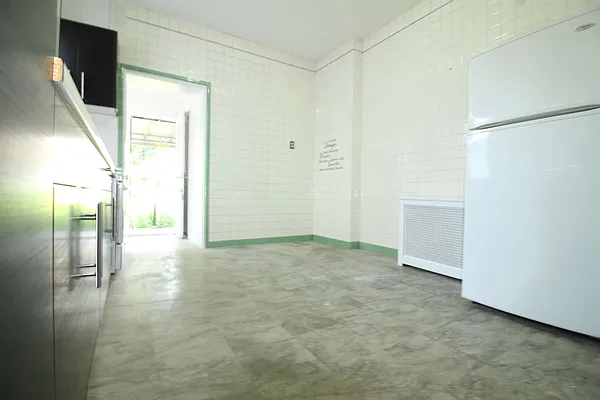 Rented by Realty Nerd | media 14