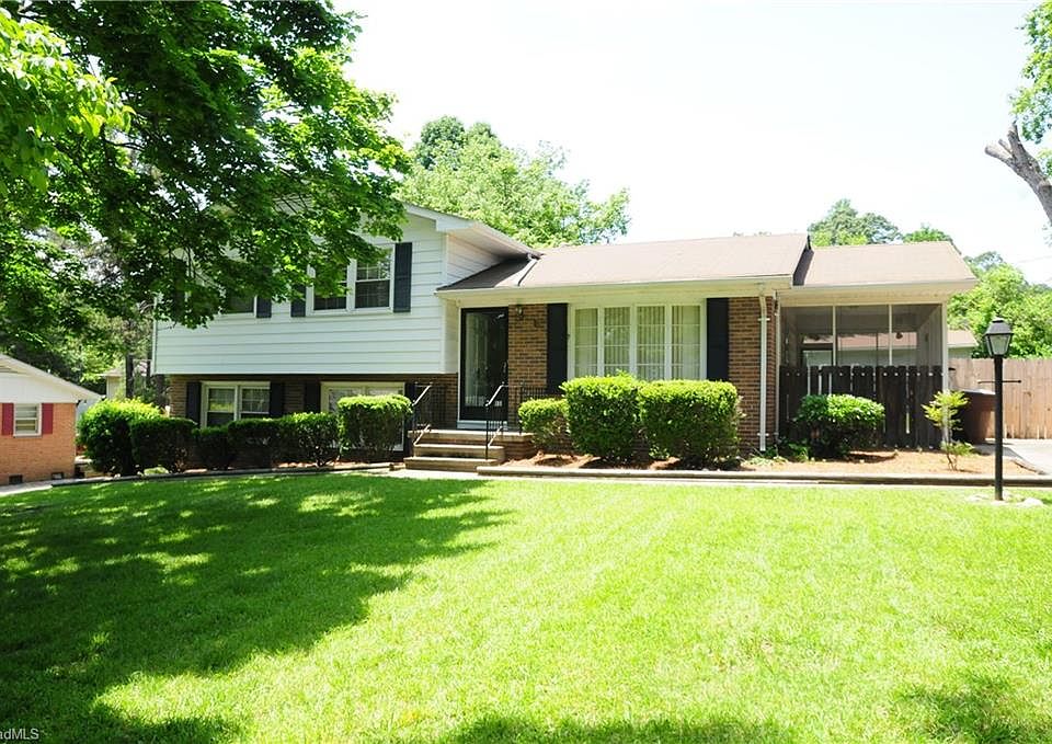 1st image of 4012 Wexford Dr