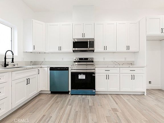 4th image of 543 Glenwood Rd #A