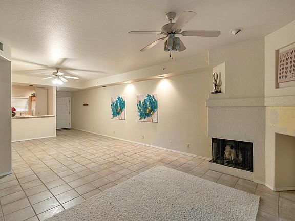 2nd image of 5200 S Lakeshore Dr APT 118