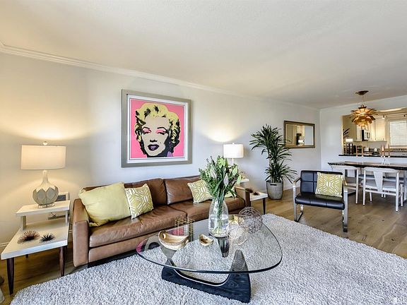 3rd image of 145 Gardenside Dr APT 3