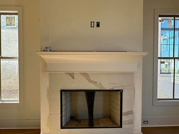 4th image of 133 Water St