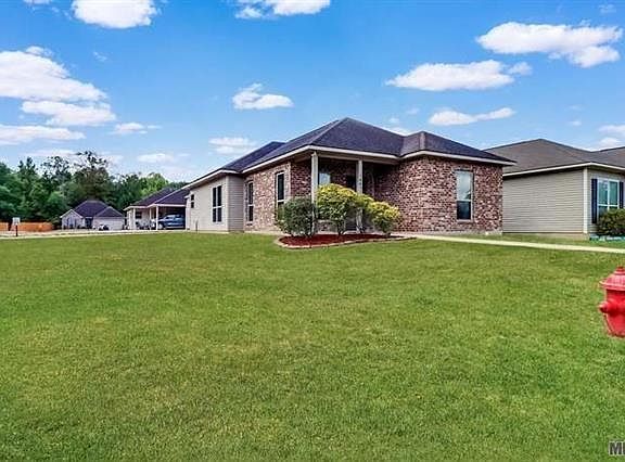 5th image of 10832 Moss Pointe Dr