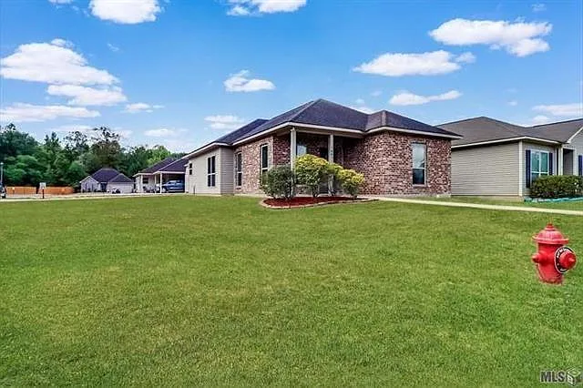 10832 Moss Pointe Dr — Photo 5