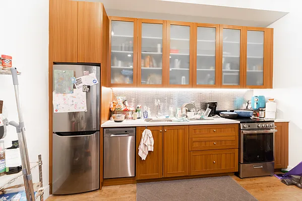 Rented by Joel Scharf, LREB | media 4