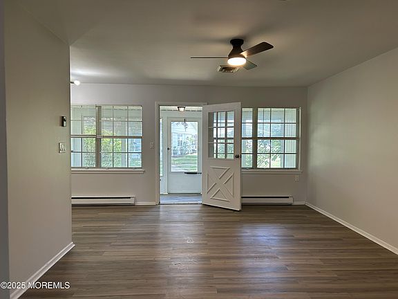 4th image of 1174C Clydebank Ct