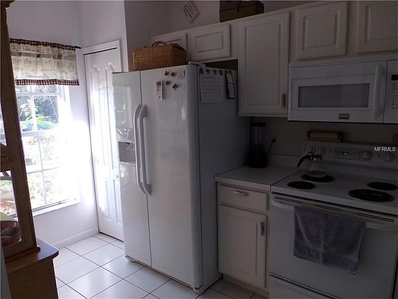 4th image of 1236 Throckmorton Dr