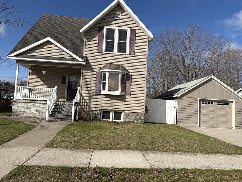 1st image of 408 W Lincoln St