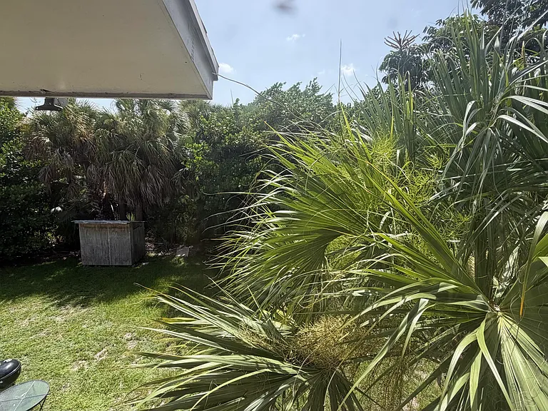 4061 NW 9th Ave #204 — Photo 18