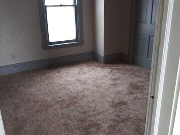 5th image of 13 Harvester Ave