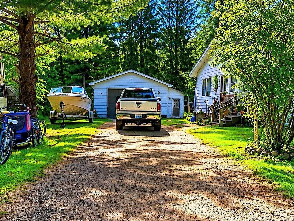 1st image of 2363 Piper Dr