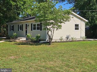 1101 Franklin St, Clayton, NJ 08312