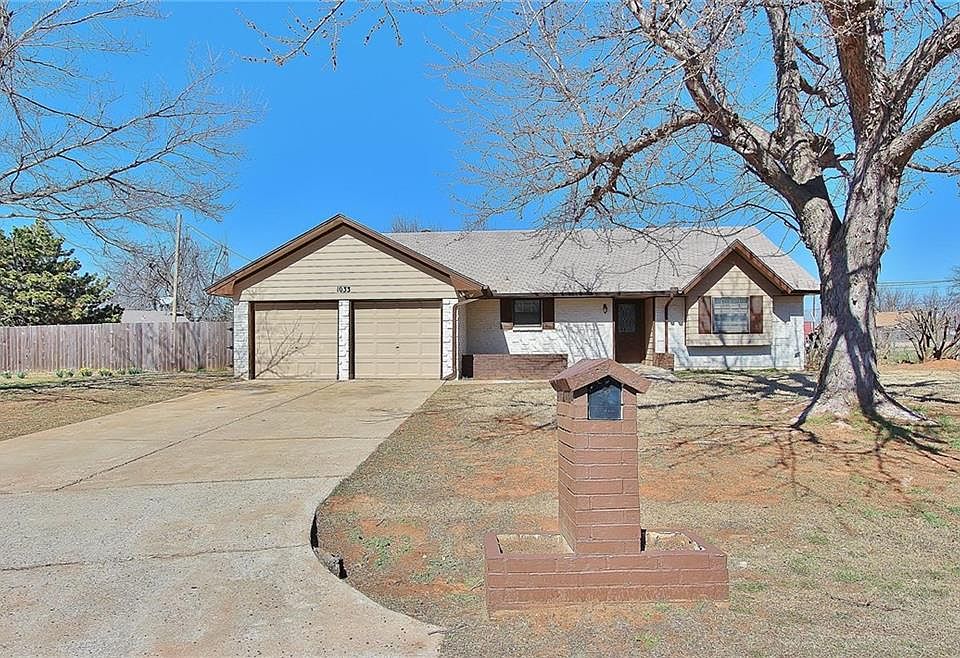 1st image of 1033 S Meadow Ln