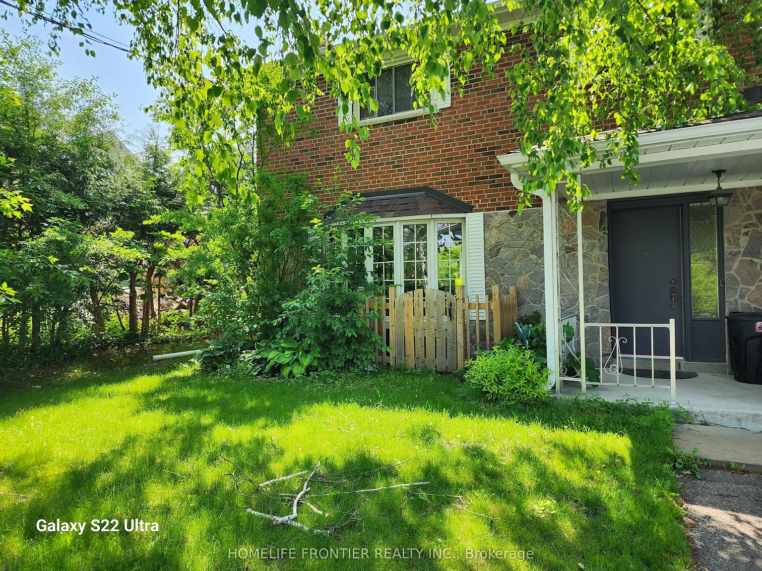2 bed, $1,600 — Photo 1