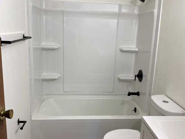 1807 W Parkway Dr APT A, Piqua, OH 45356