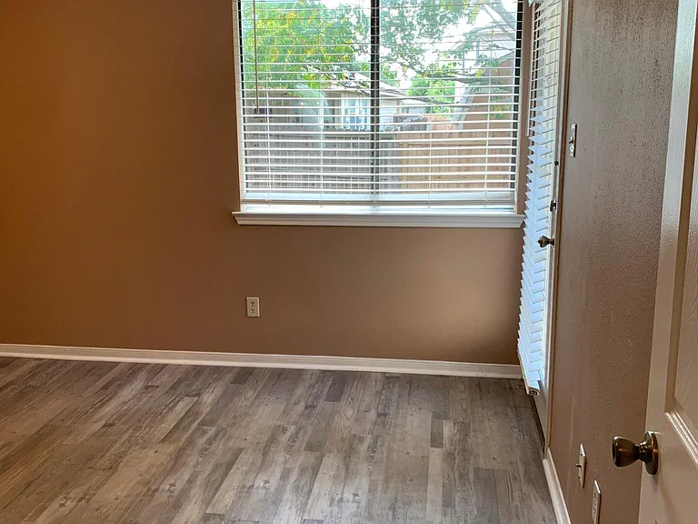 5318 Park Lk — Photo 20
