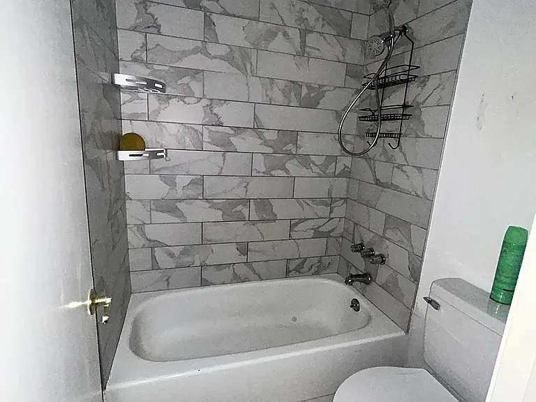 7750 Roswell Rd #5G — Photo 8