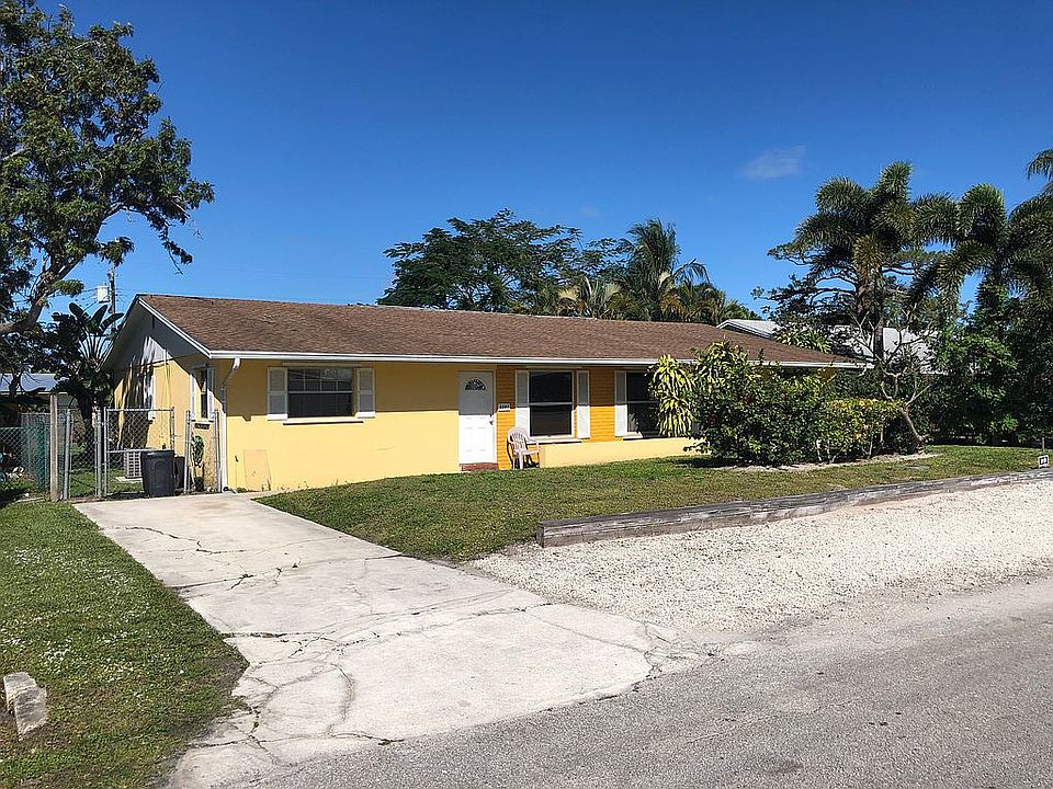 1st image of 3307 SE Iris St