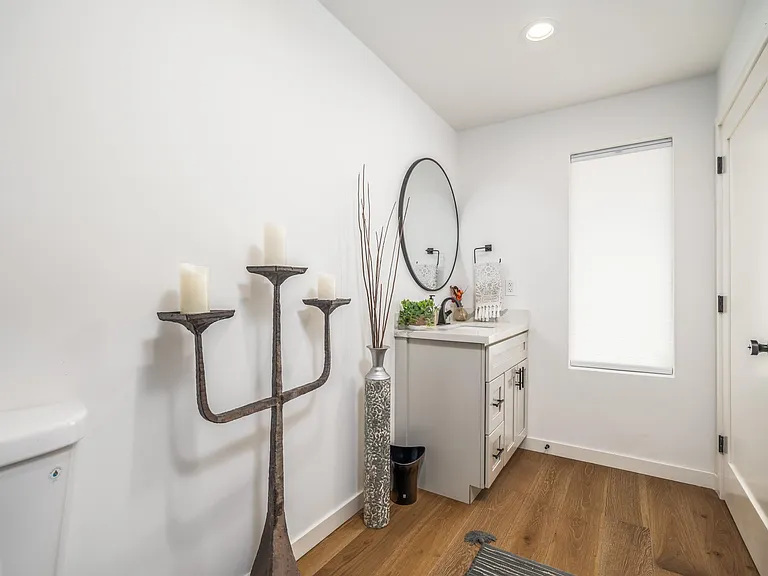4344 E Clarendon Ave — Photo 69