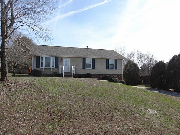 2nd image of 1594 Baynesview Dr