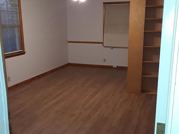2nd image of 2117 19th Ave S #B