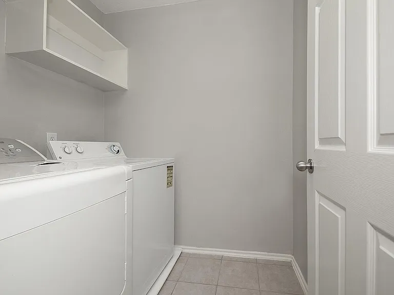 247 W Stedhill Loop — Photo 14