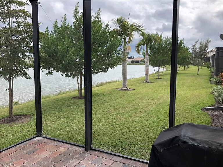 14940 Edgewater Cir — Photo 28