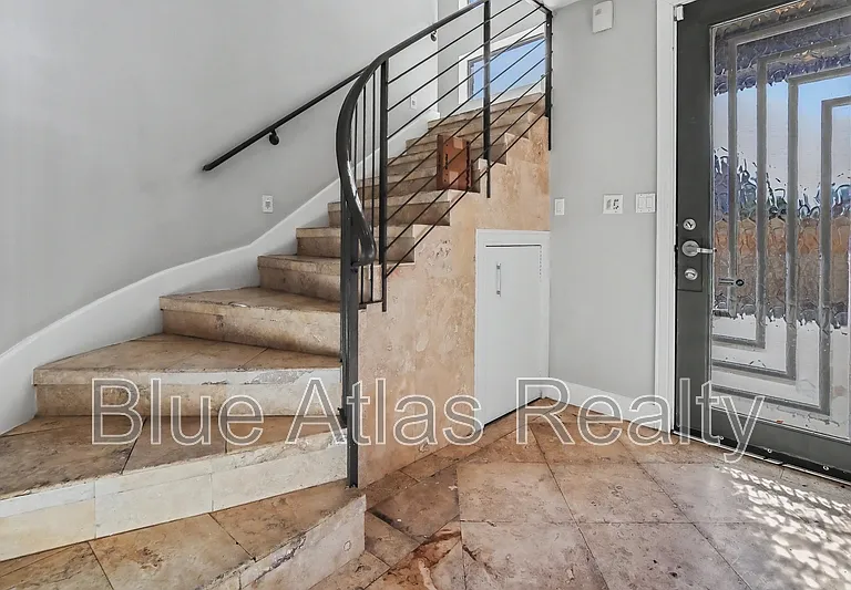 2690 Rockbrook Dr #4 — Photo 12